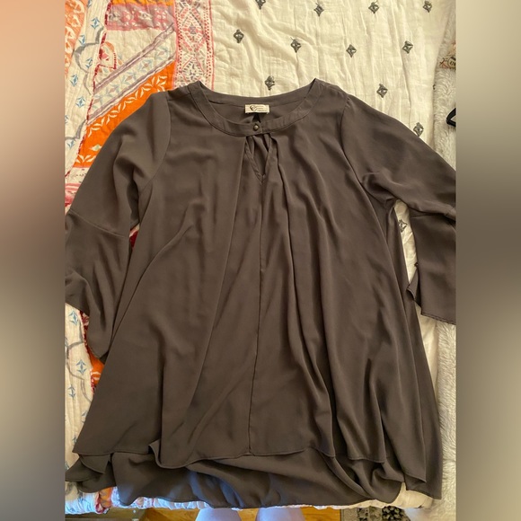 Tunic Blouse with Pockets - Picture 1 of 2